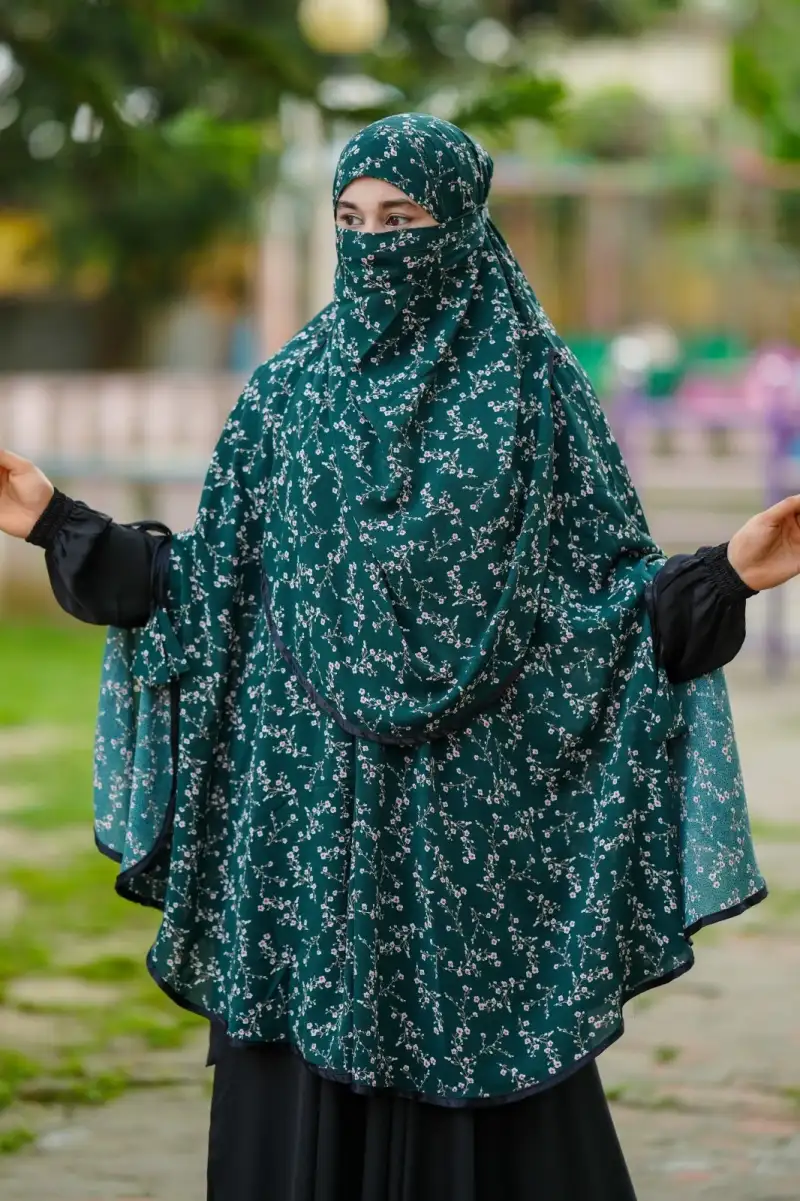 ইকরা পাইপিং হিজাব